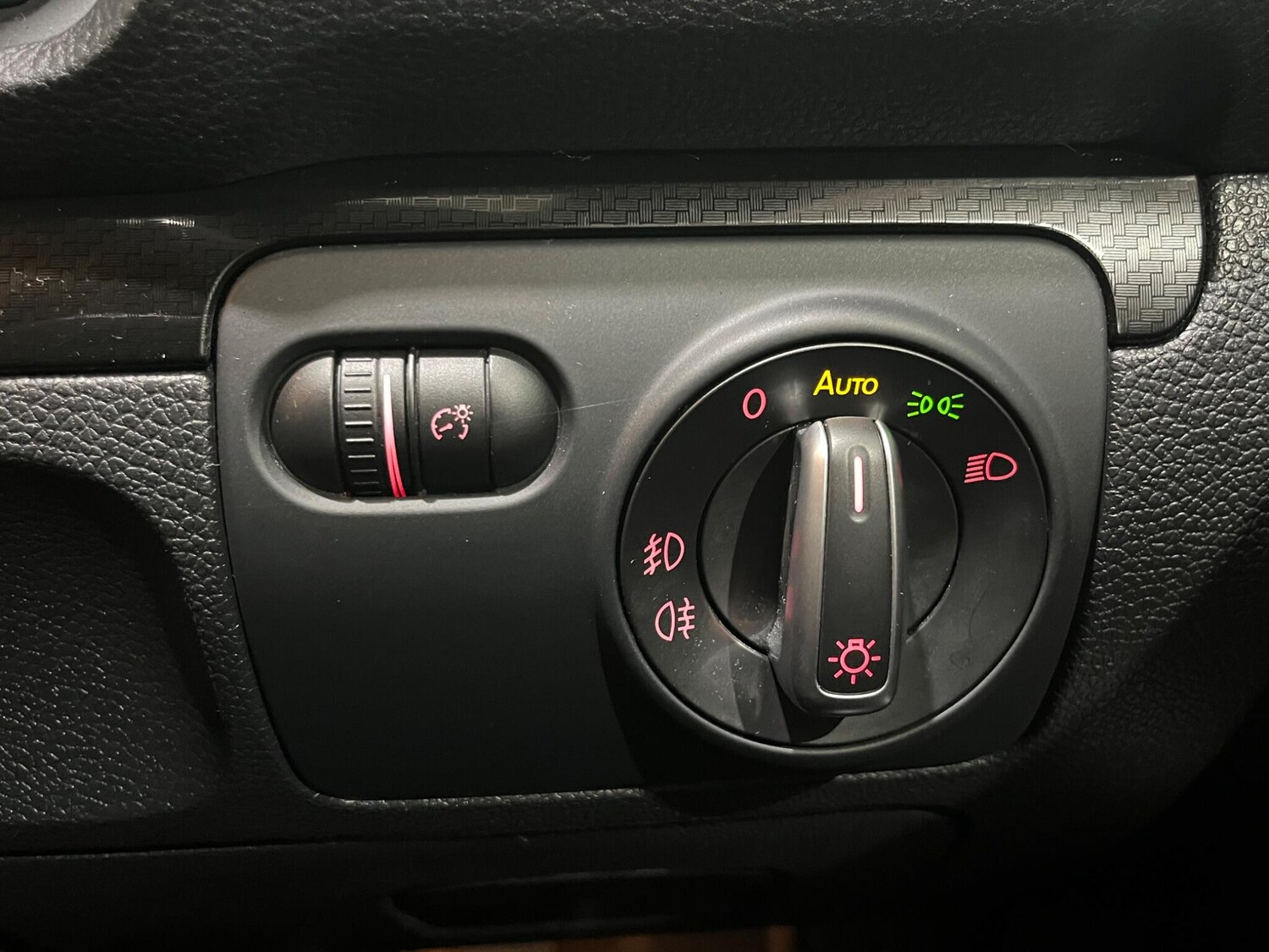 Used Volkswagen Scirocco 2014 for sale - 78019971: Photo 28