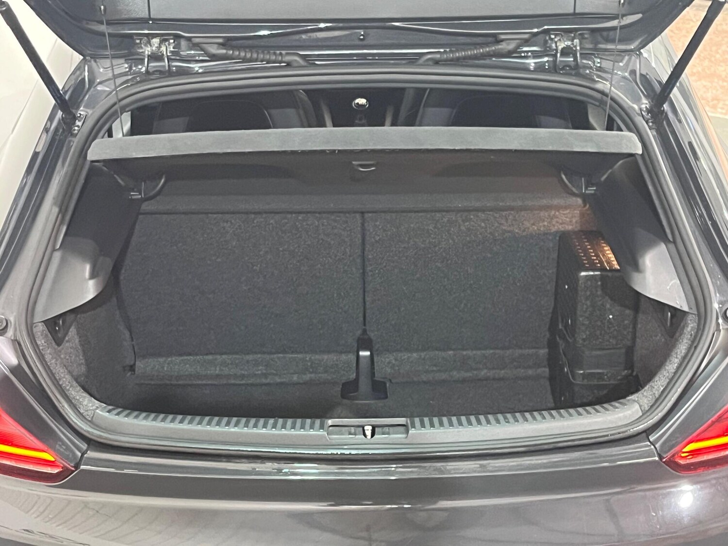 Used Volkswagen Scirocco 2014 for sale - 78019971: Photo 46