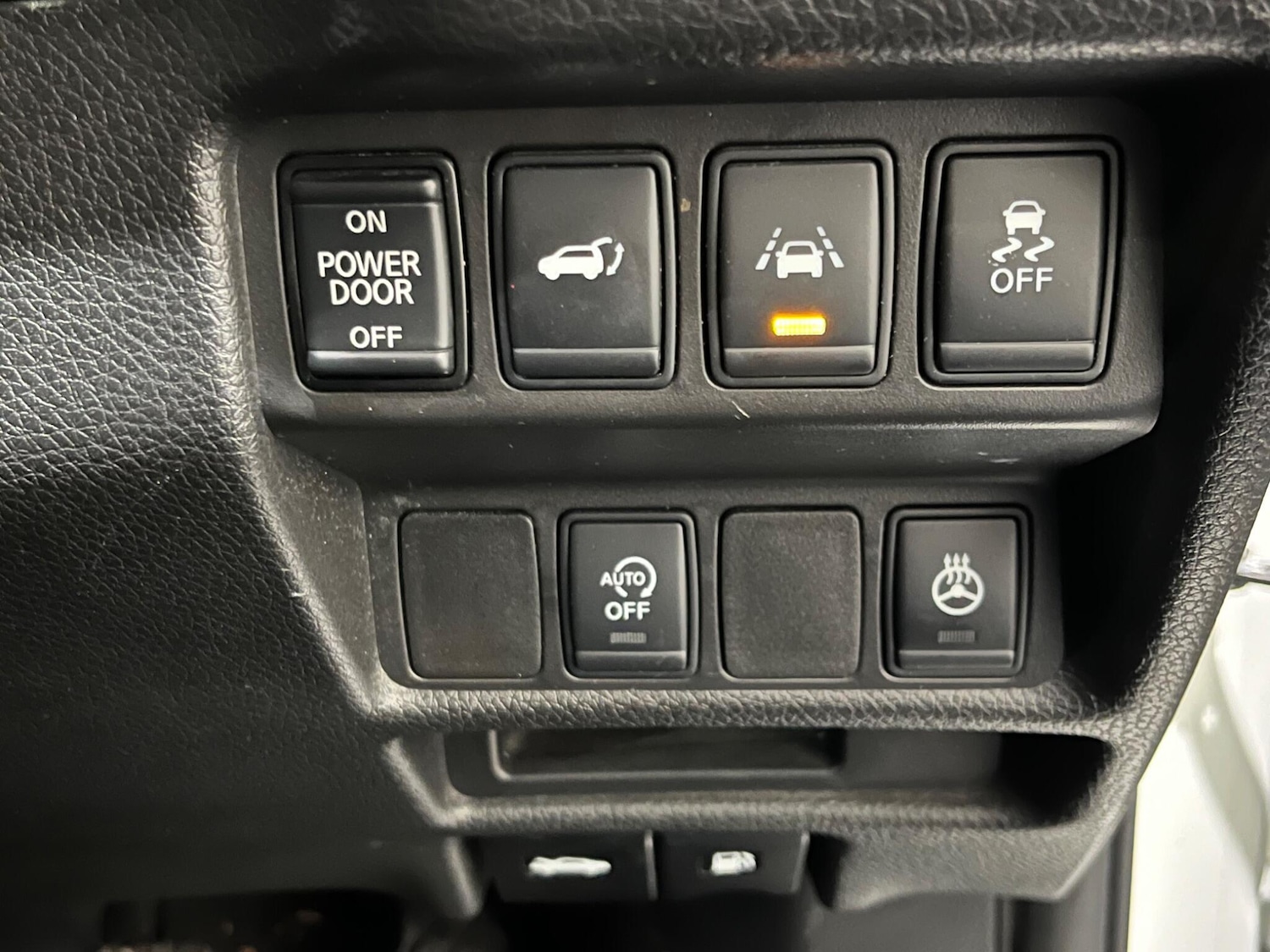 Used Nissan X-Trail 2018 for sale - 77040663: Photo 15