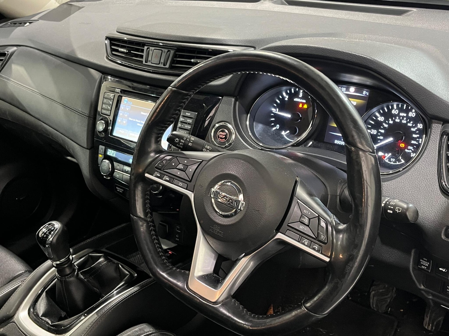 Used Nissan X-Trail 2018 for sale - 77040663: Photo 4