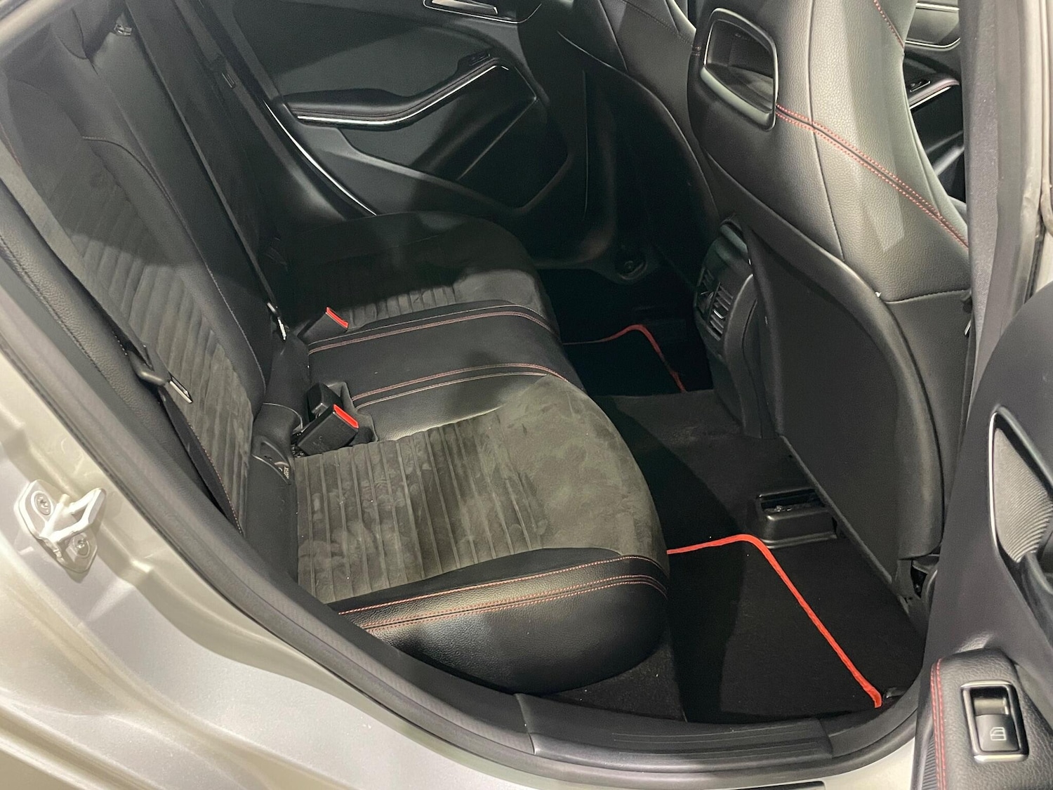 Used Mercedes-Benz CLA 2015 for sale - 77925780: Photo 28