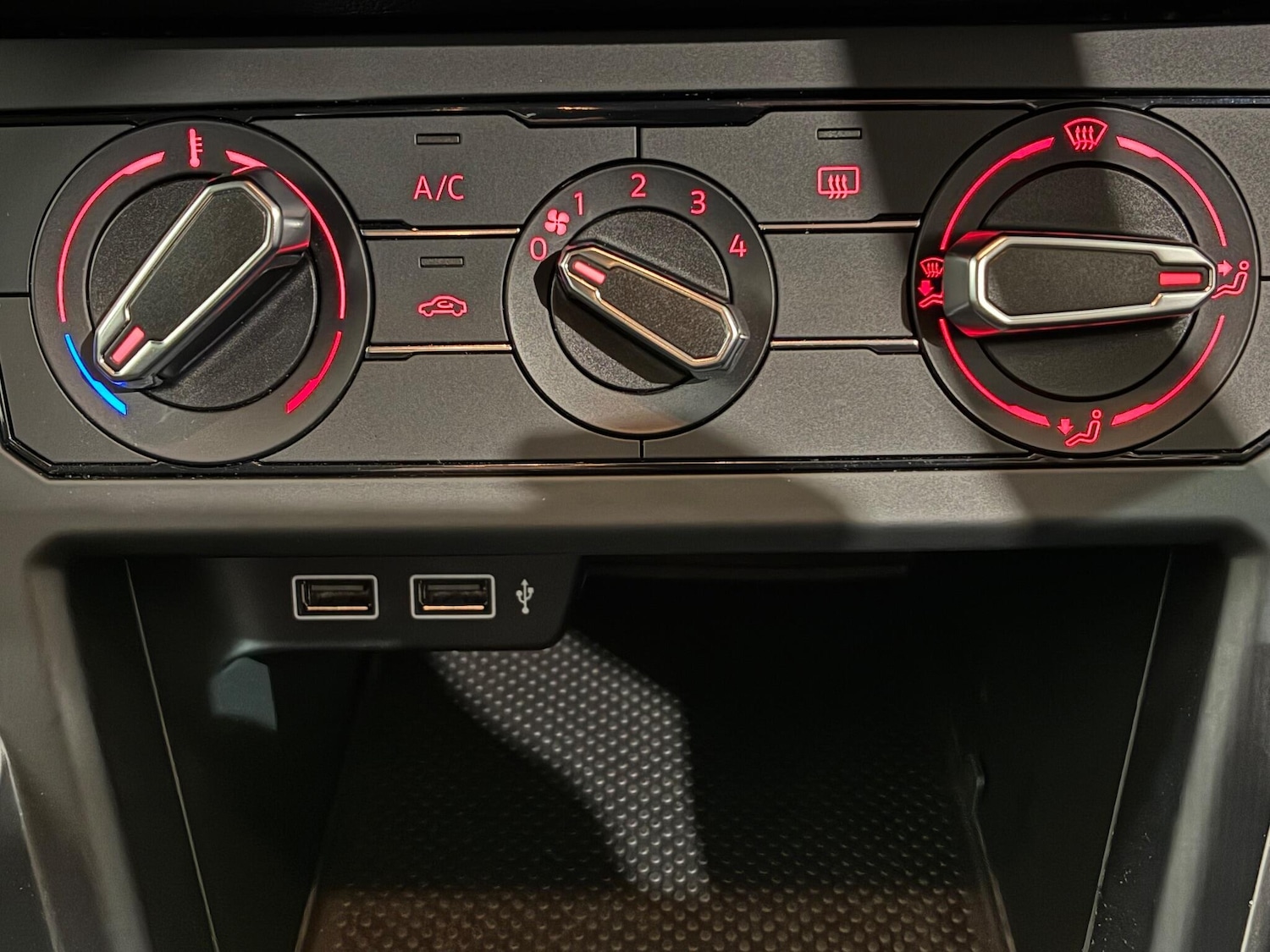 Used Volkswagen Polo 2018 for sale - 76537966: Photo 28