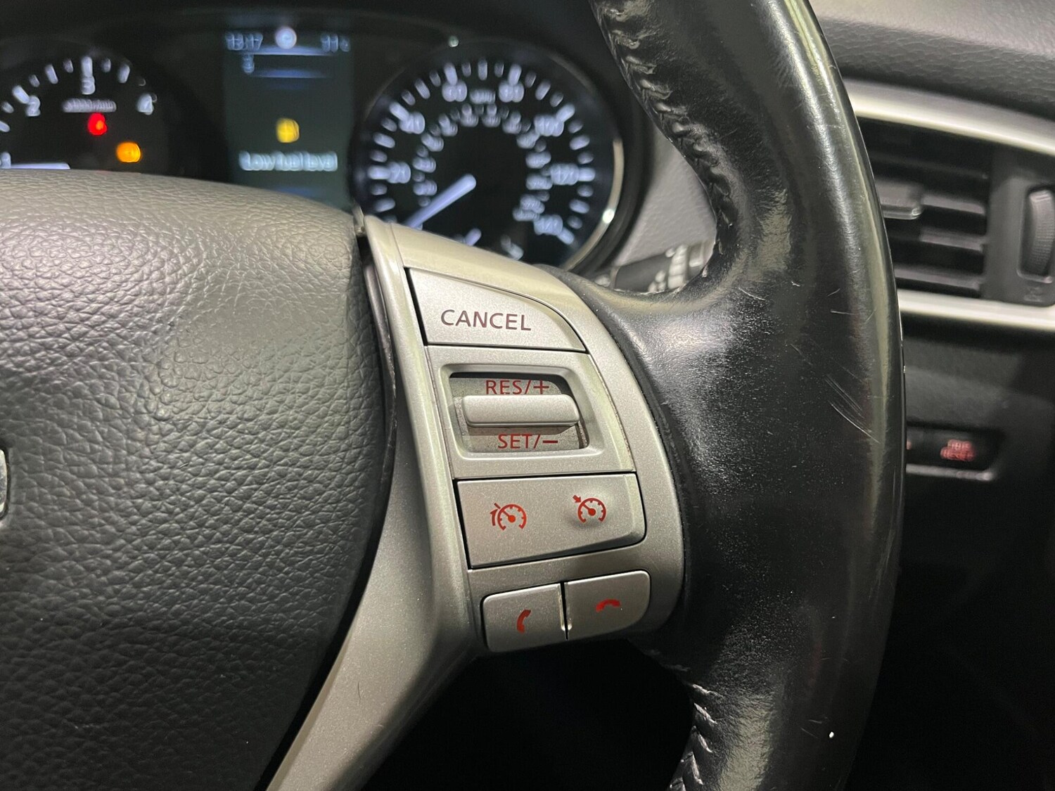 Used Nissan Qashqai for sale - 78127845: Photo 33