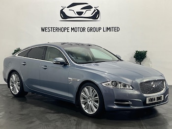 2025 (14) - 3.0d V6 Portfolio Saloon 4dr Diesel Auto Euro 5 (275 ps)
