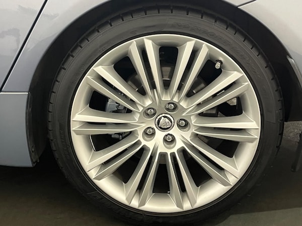 Used Jaguar XJ 2025 for sale - 76284107: Photo 27