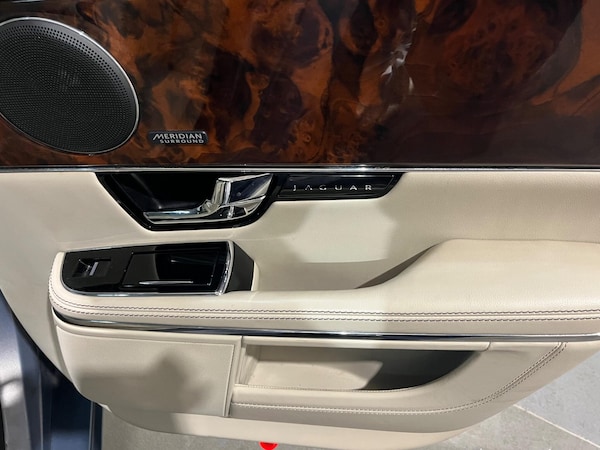 Used Jaguar XJ 2025 for sale - 76284107: Photo 58