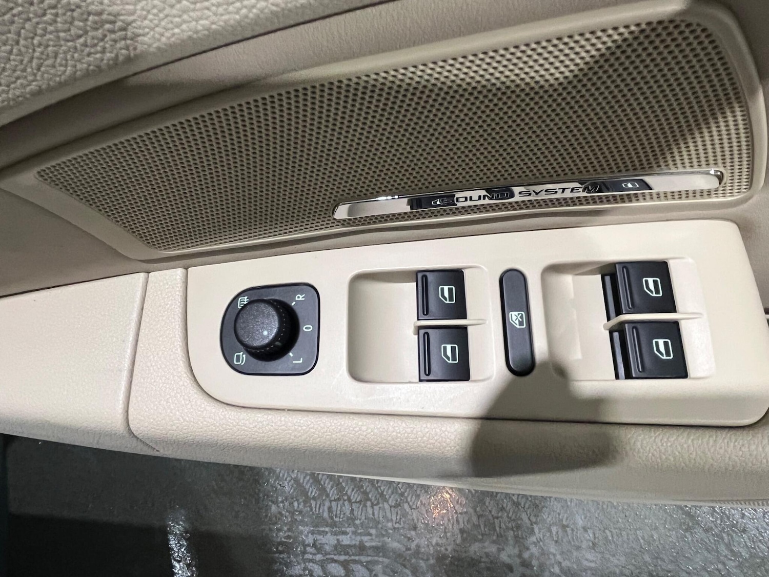 Used Skoda Superb 2012 for sale - 77469035: Photo 33