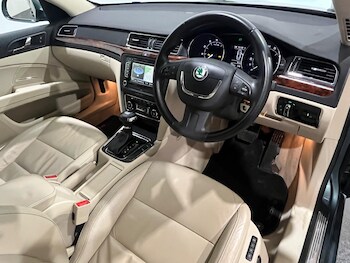 Used Skoda Superb 2012 for sale - 77469035: Photo