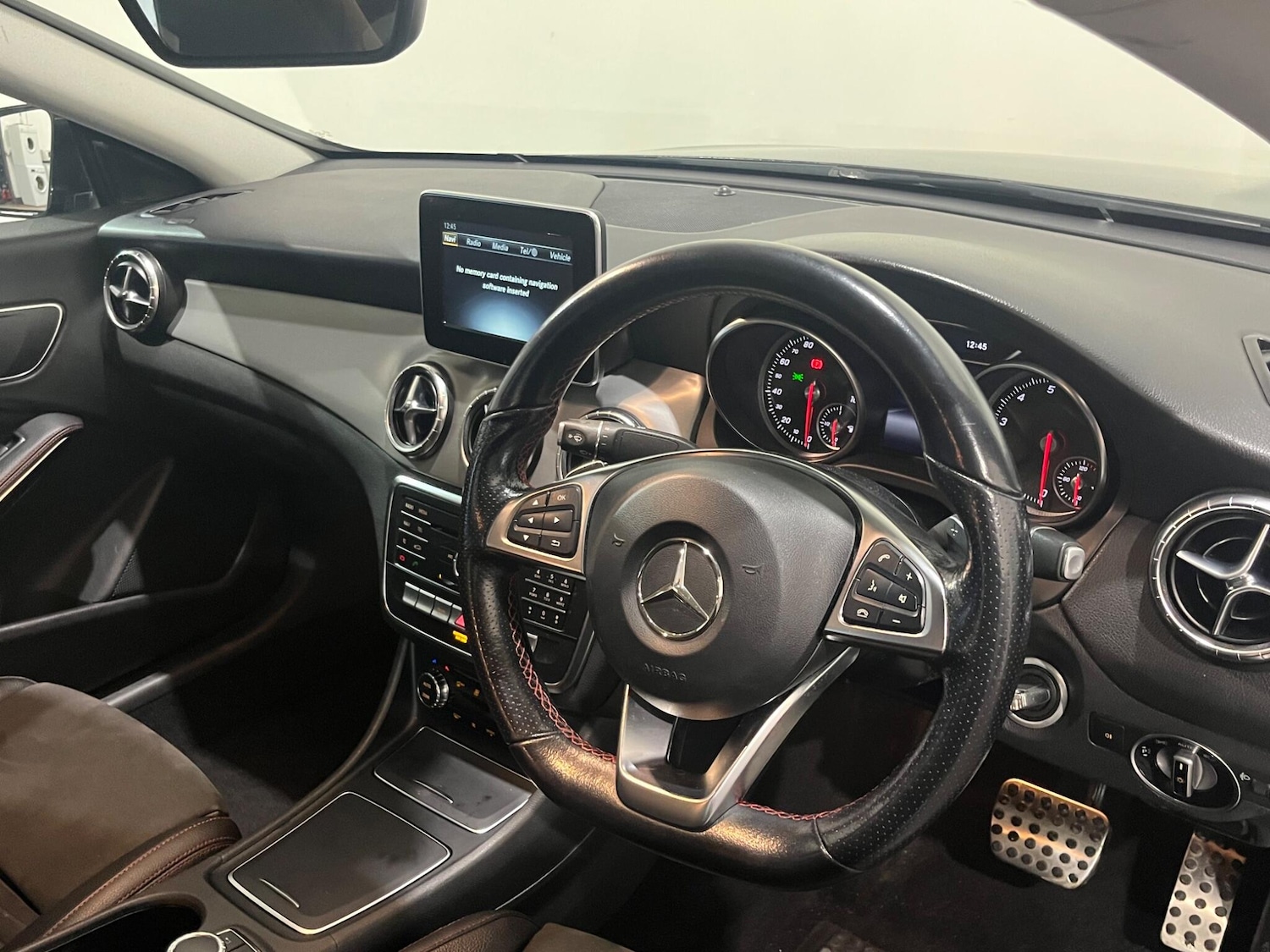 Used Mercedes-Benz CLA for sale - 77291929: Photo 4