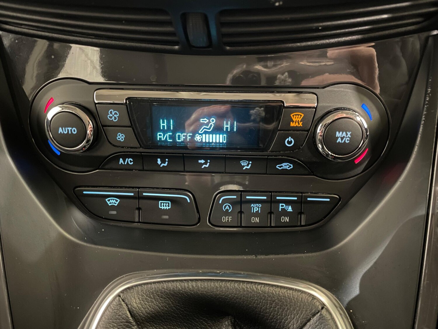 Used Ford Kuga 2016 for sale - 78147996: Photo 30