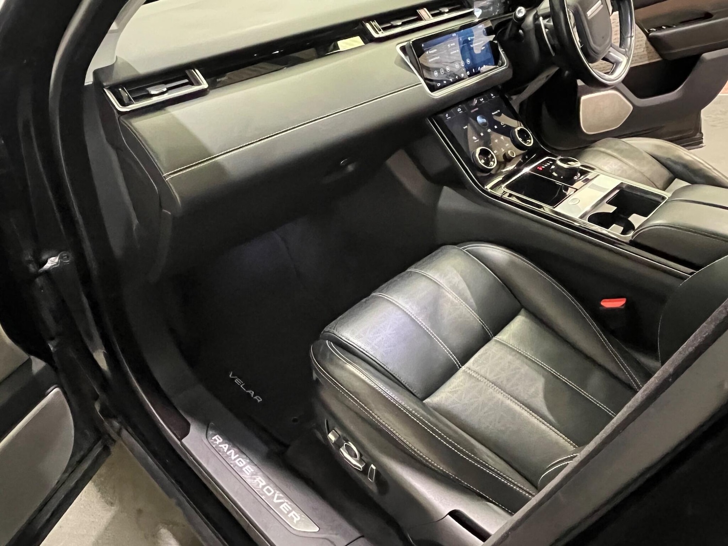 Used Land Rover Range Rover Velar for sale - 76432810: Photo 63