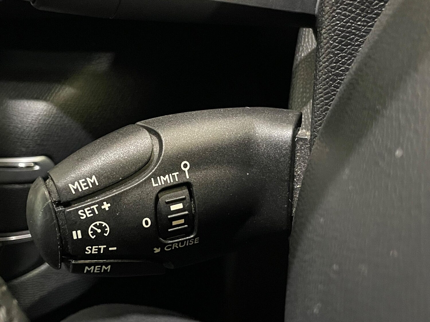 Used Peugeot 308 for sale - 77908407: Photo 32