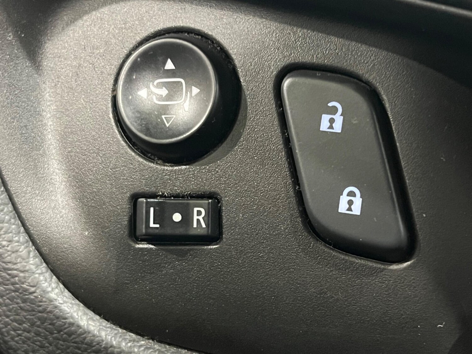 Used Vauxhall Insignia 2015 for sale - 77468723: Photo 25