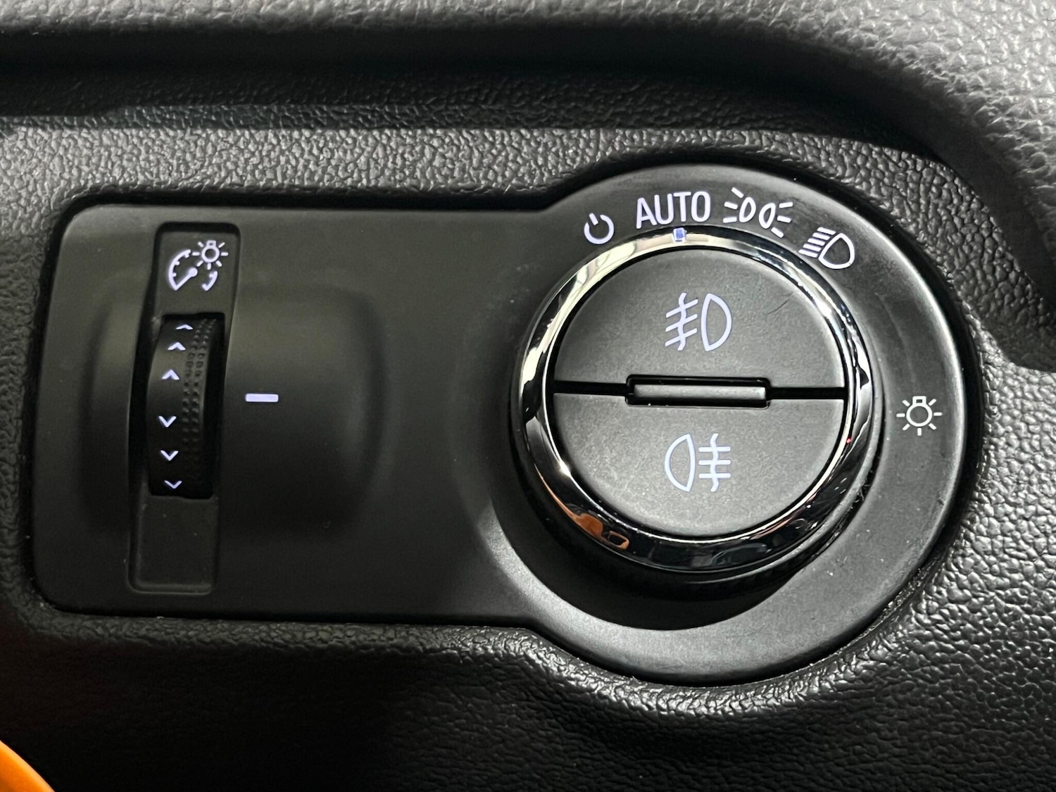 Used Vauxhall Insignia 2015 for sale - 77468723: Photo 26