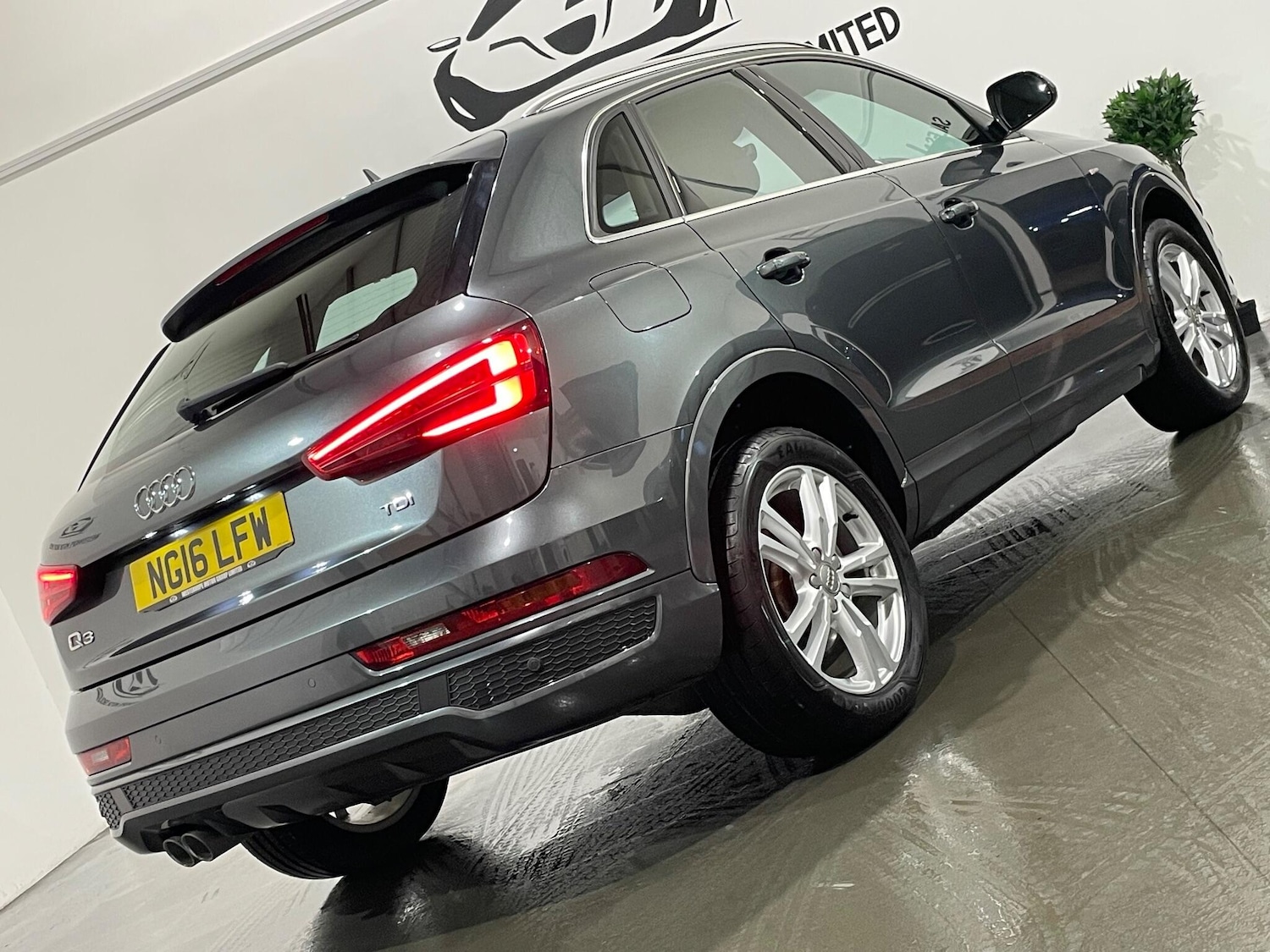 Used Audi Q3 2016 for sale - 77646137: Photo 25