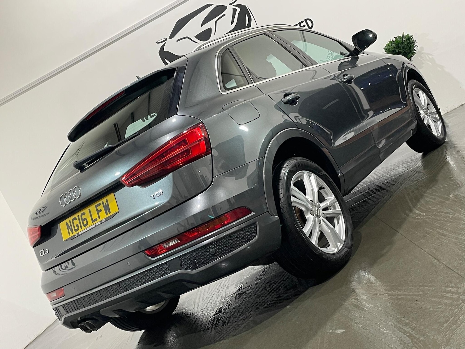 Used Audi Q3 2016 for sale - 77646137: Photo 28