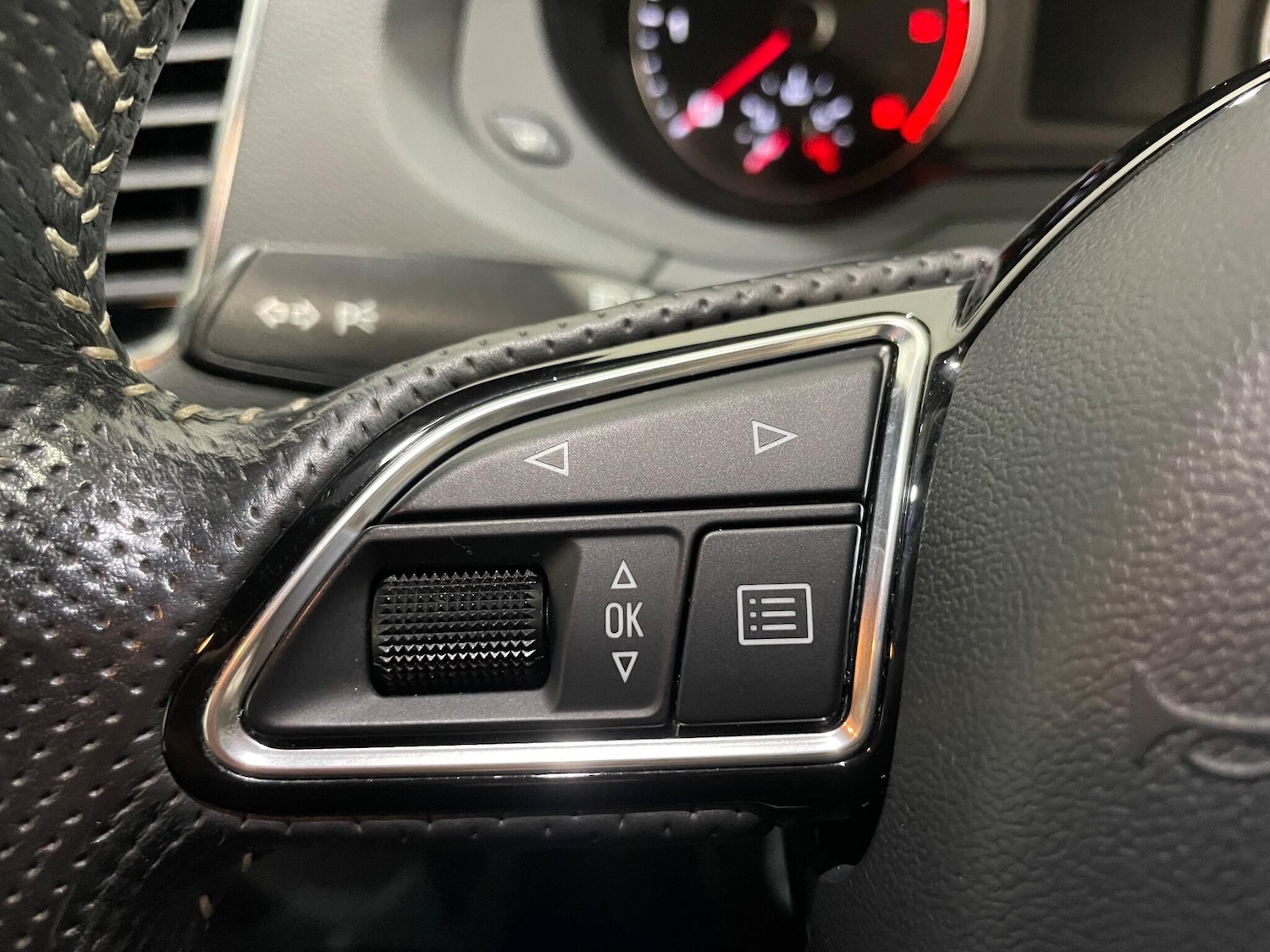 Used Audi Q3 2016 for sale - 77646137: Photo 33