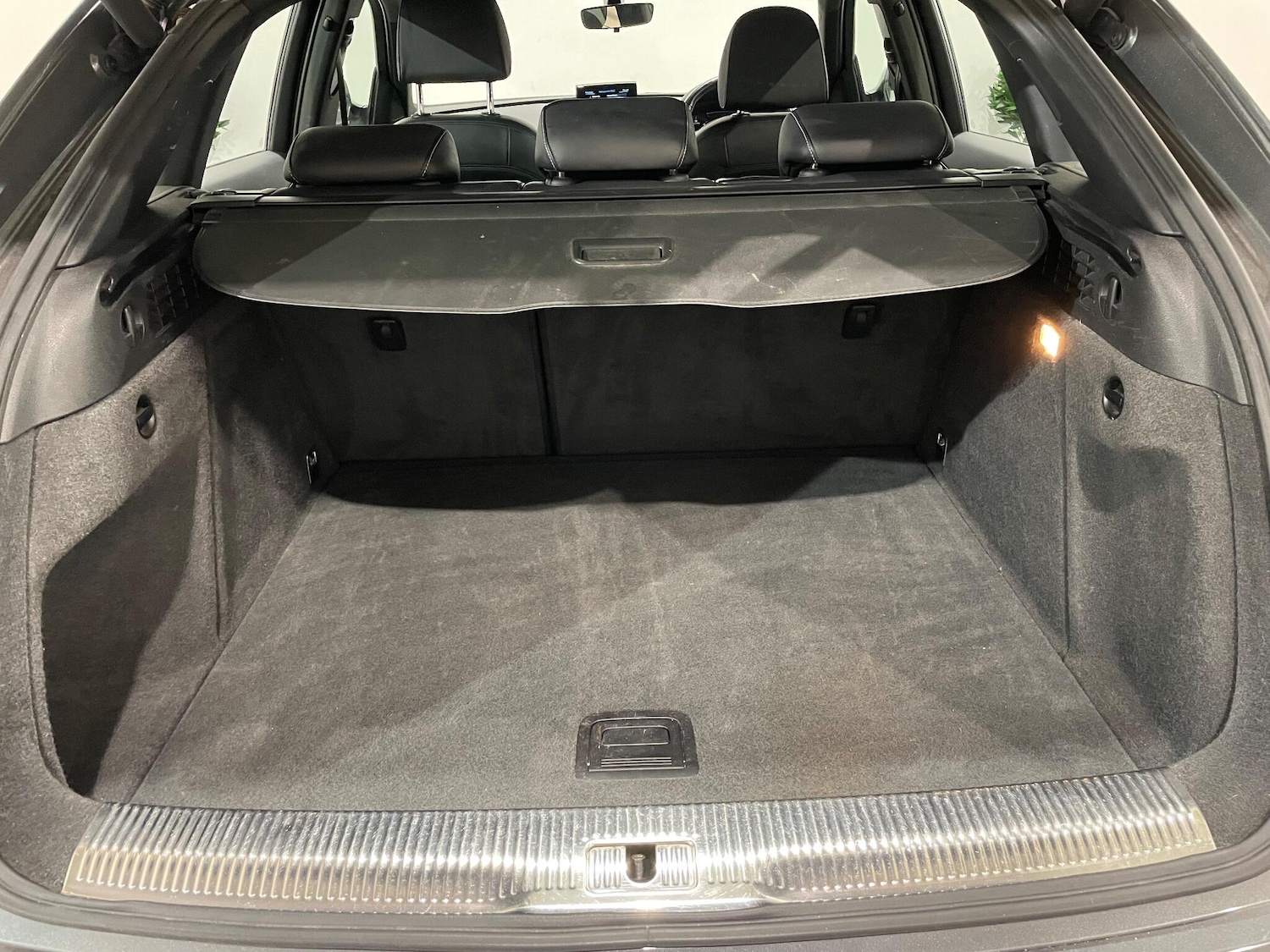 Used Audi Q3 2016 for sale - 77646137: Photo 45