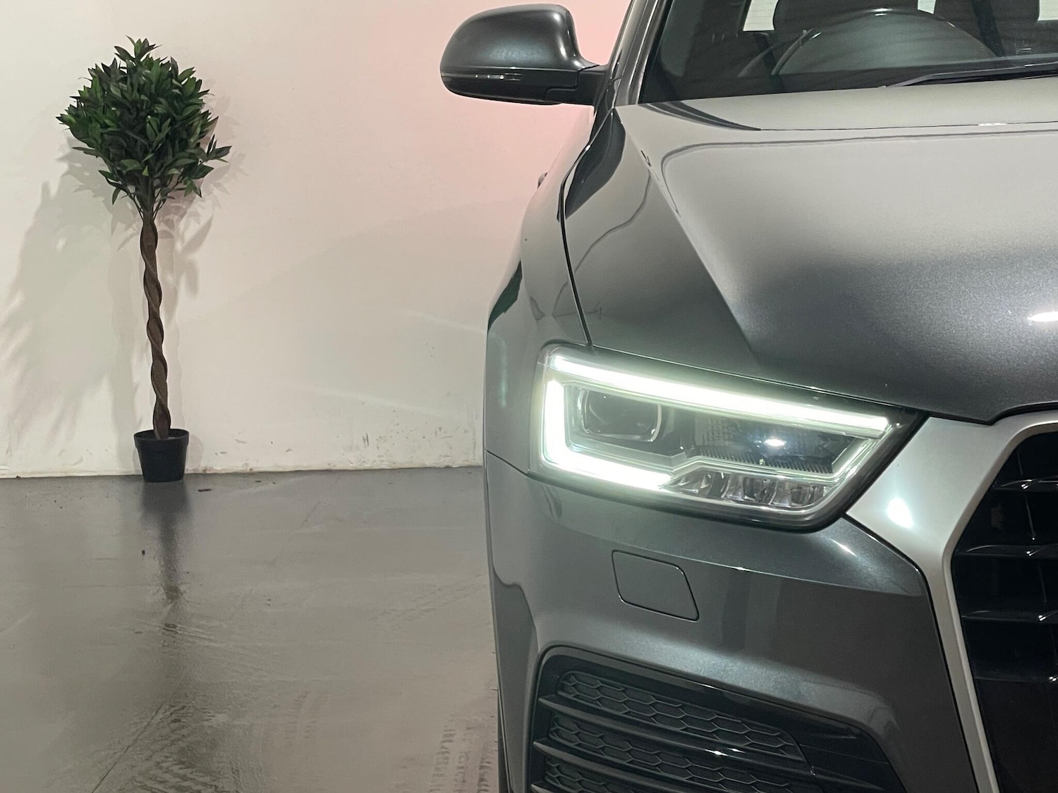 Used Audi Q3 2016 for sale - 77646137: Photo 49