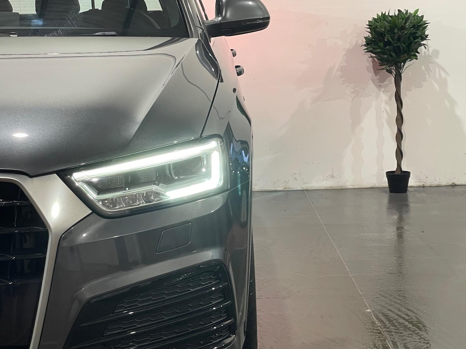 Used Audi Q3 2016 for sale - 77646137: Photo 54