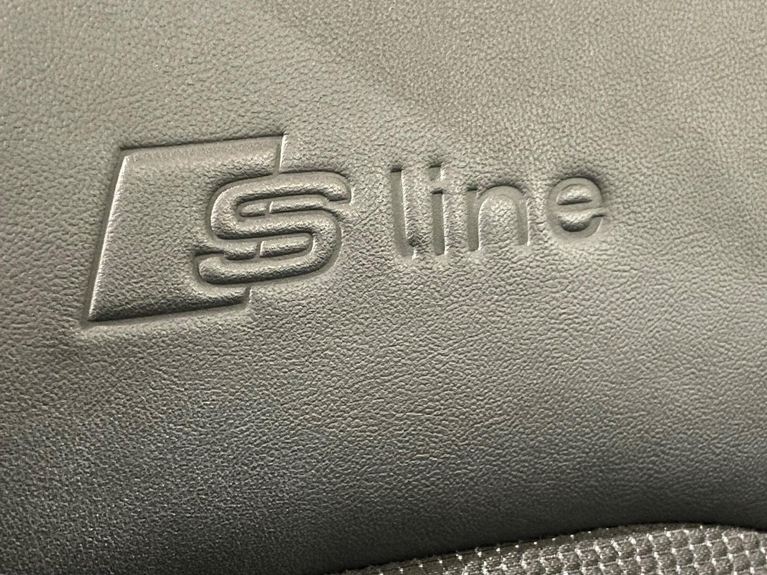 Used Audi Q3 2016 for sale - 77646137: Photo 56