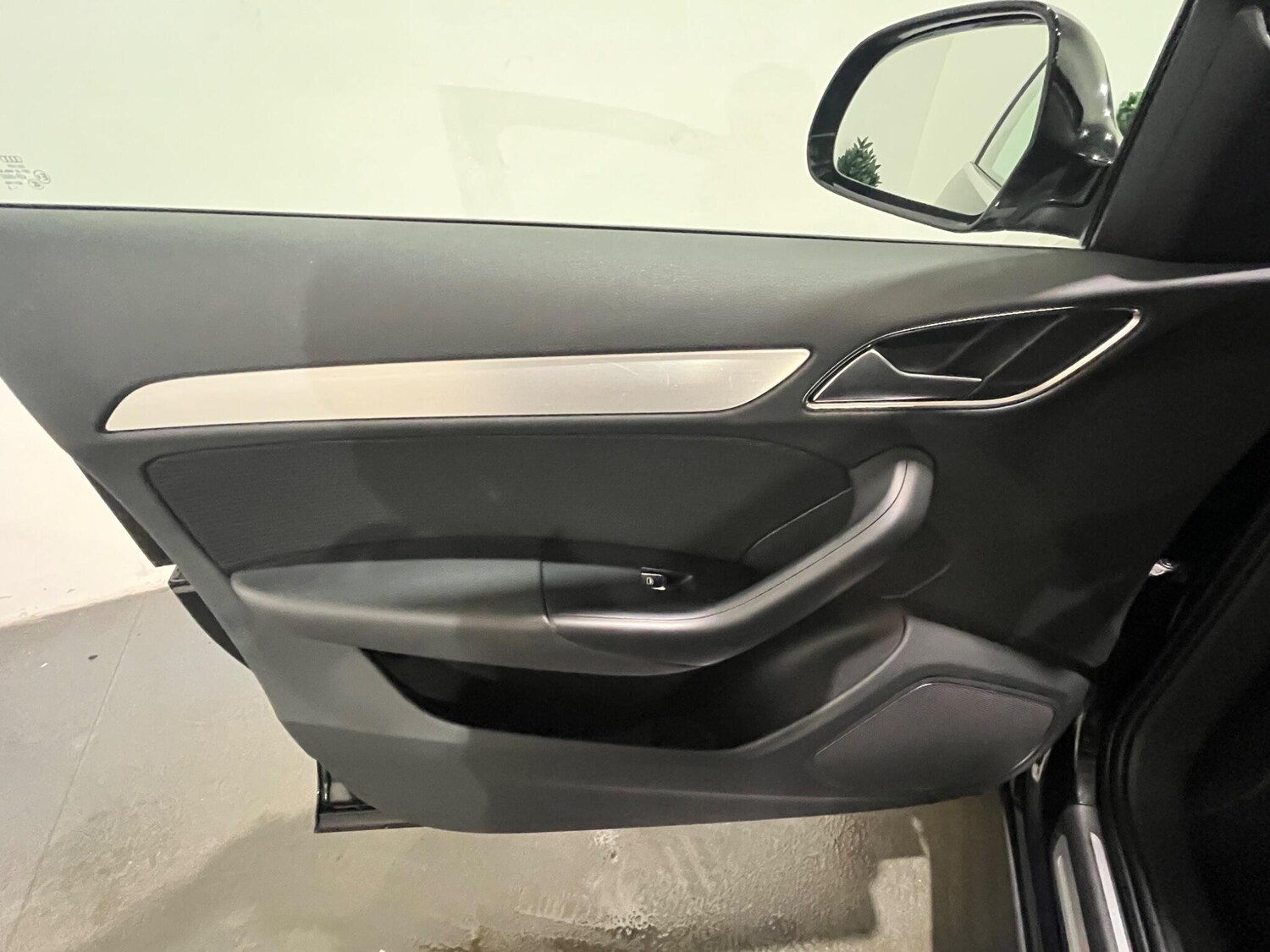 Used Audi Q3 2016 for sale - 77524751: Photo 39