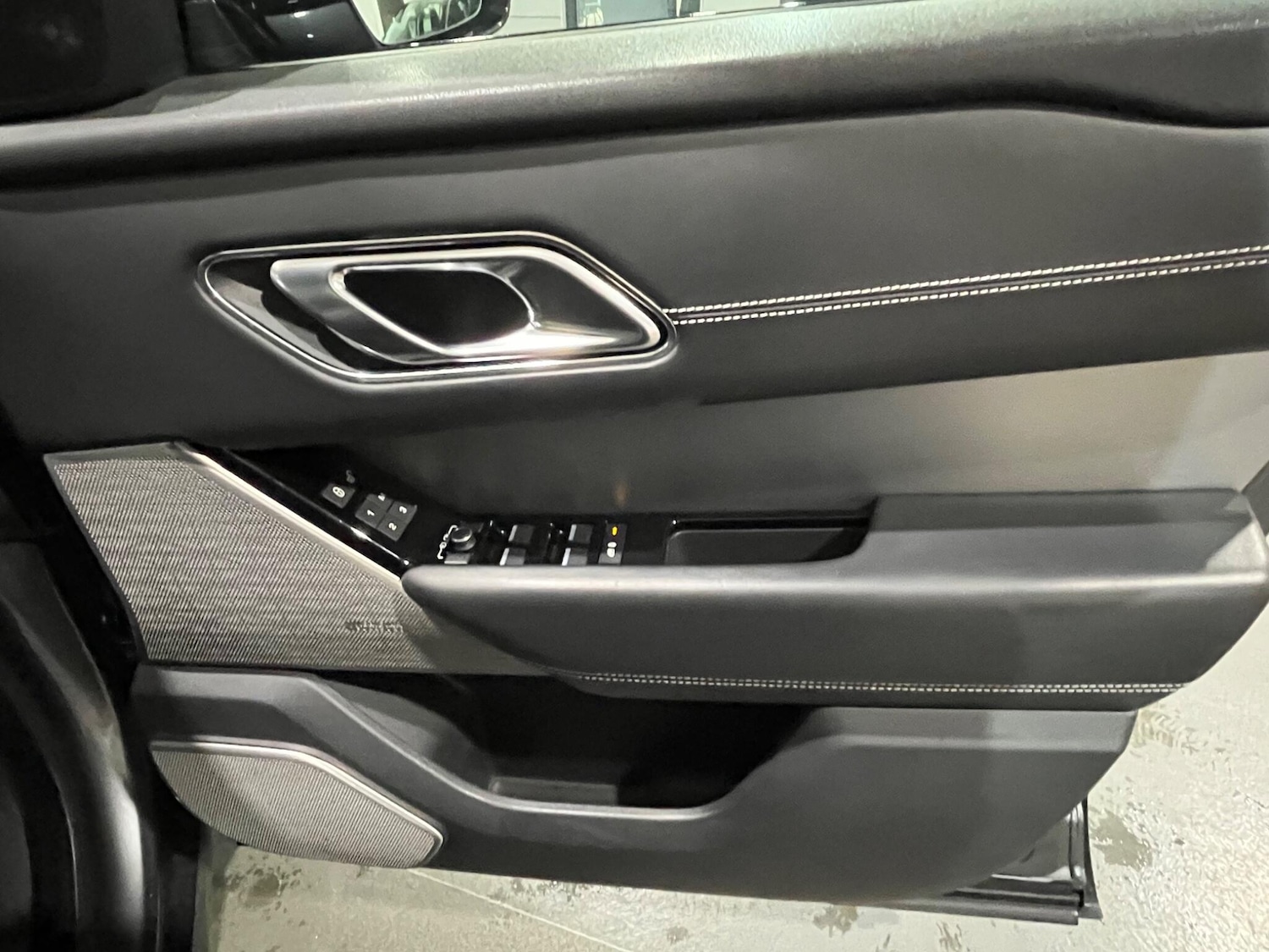 Used Land Rover Range Rover Velar 2019 for sale - 76371389: Photo 27