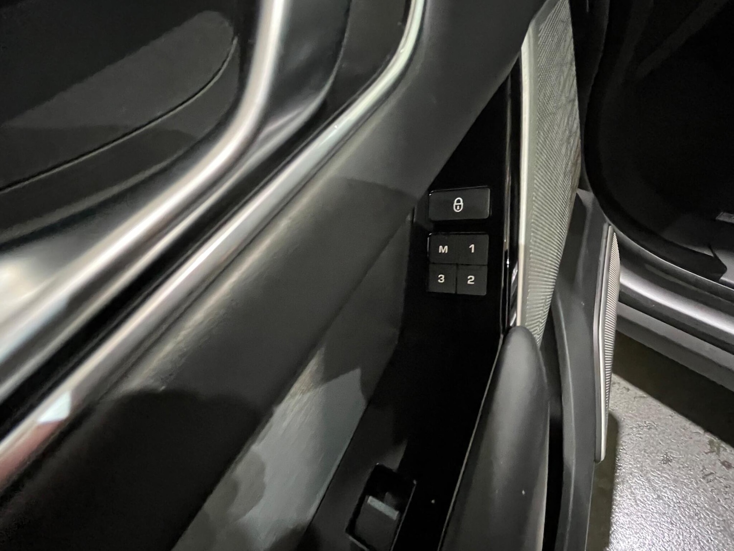 Used Land Rover Range Rover Velar 2019 for sale - 76371389: Photo 30