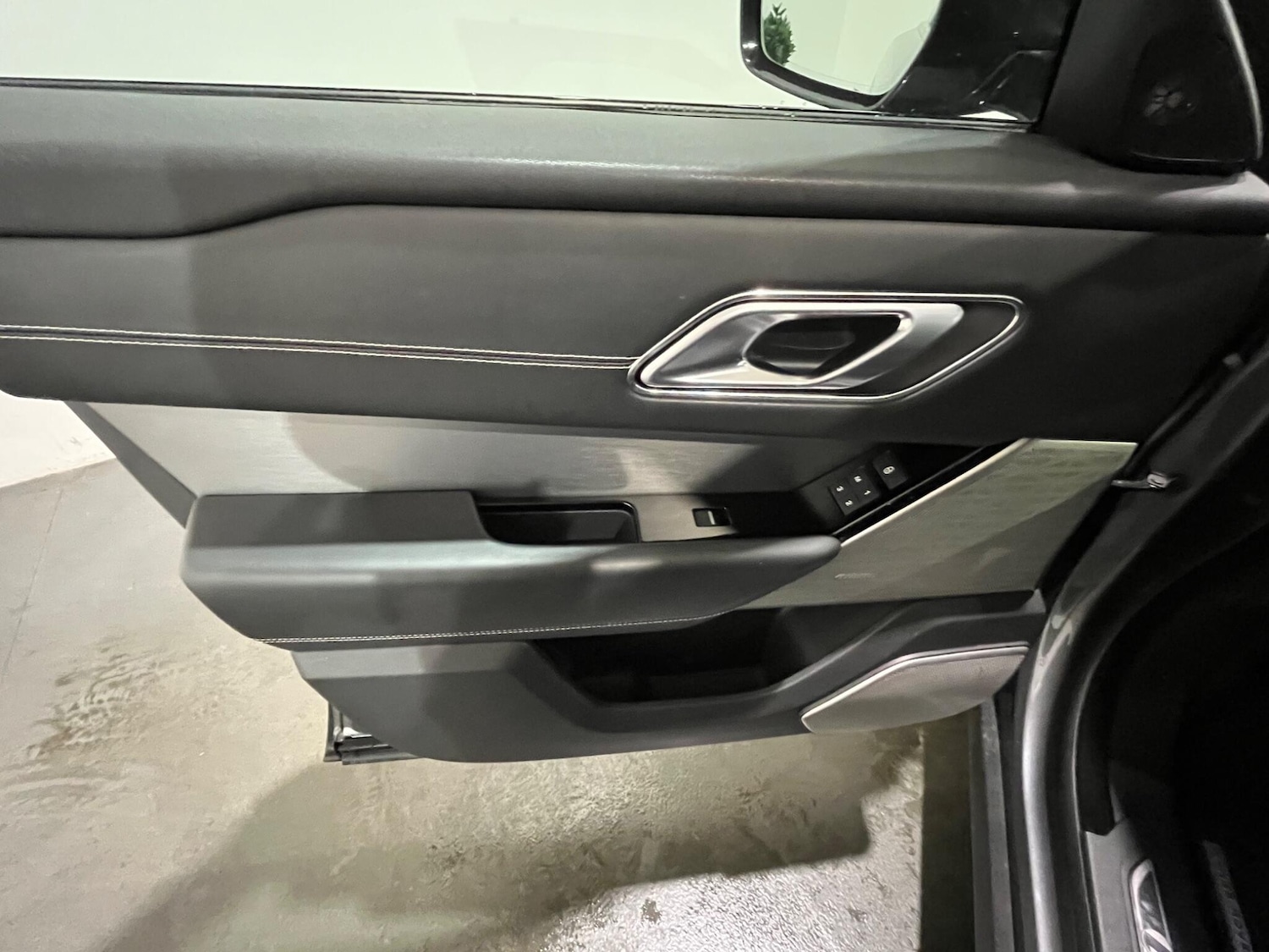Used Land Rover Range Rover Velar 2019 for sale - 76371389: Photo 32