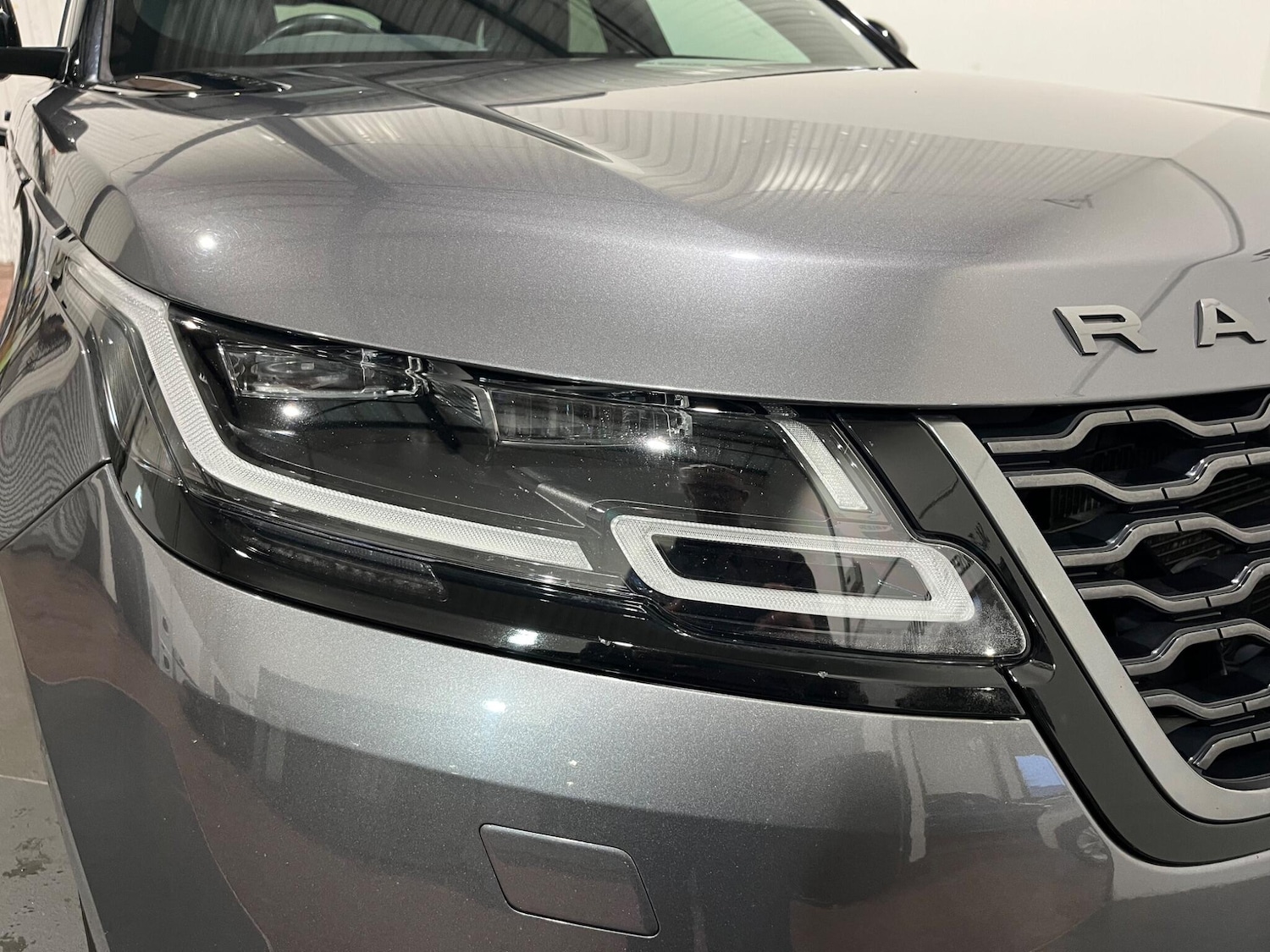 Used Land Rover Range Rover Velar 2019 for sale - 76371389: Photo 66