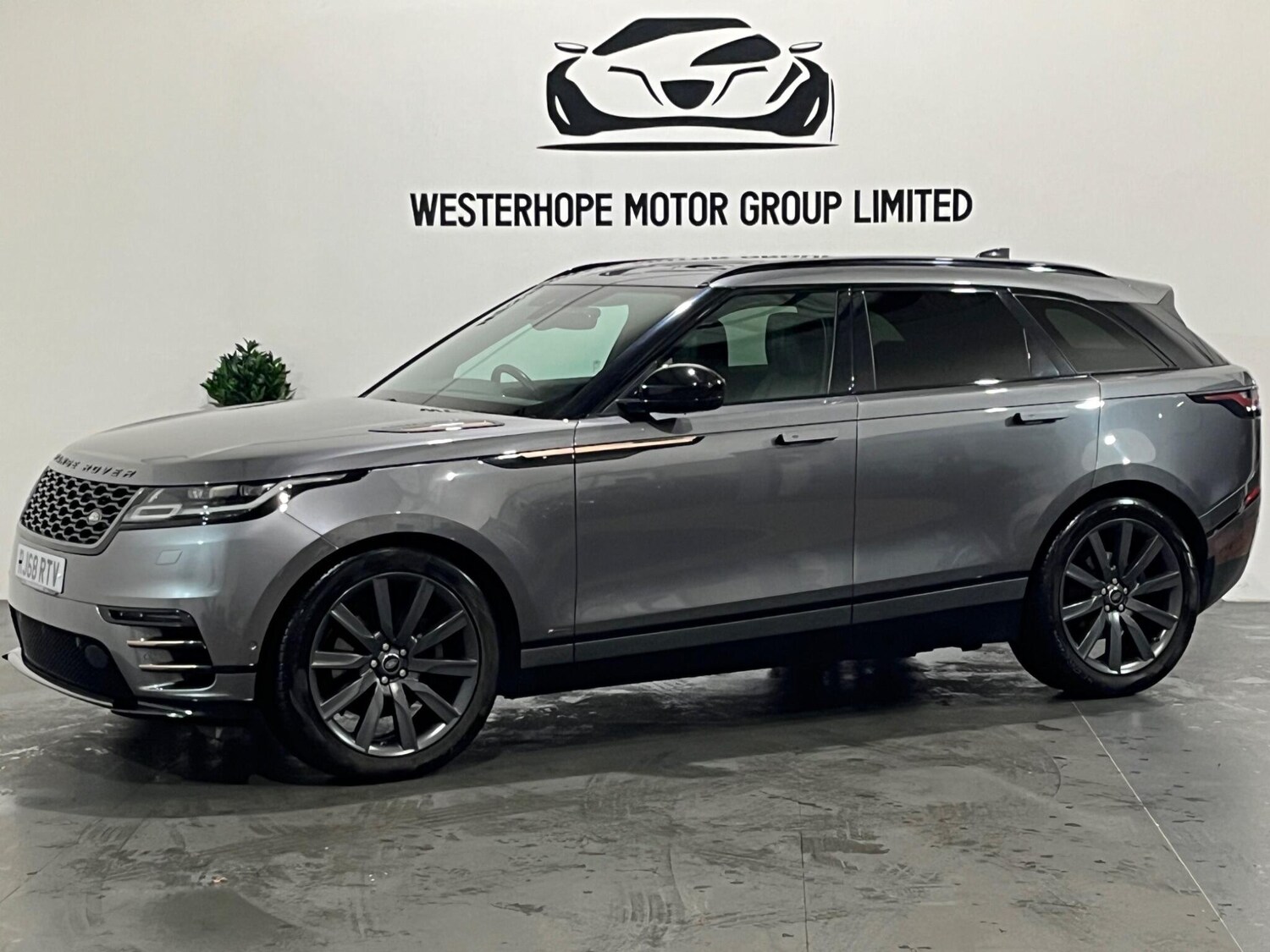 Used Land Rover Range Rover Velar 2019 for sale - 76371389: Photo 8