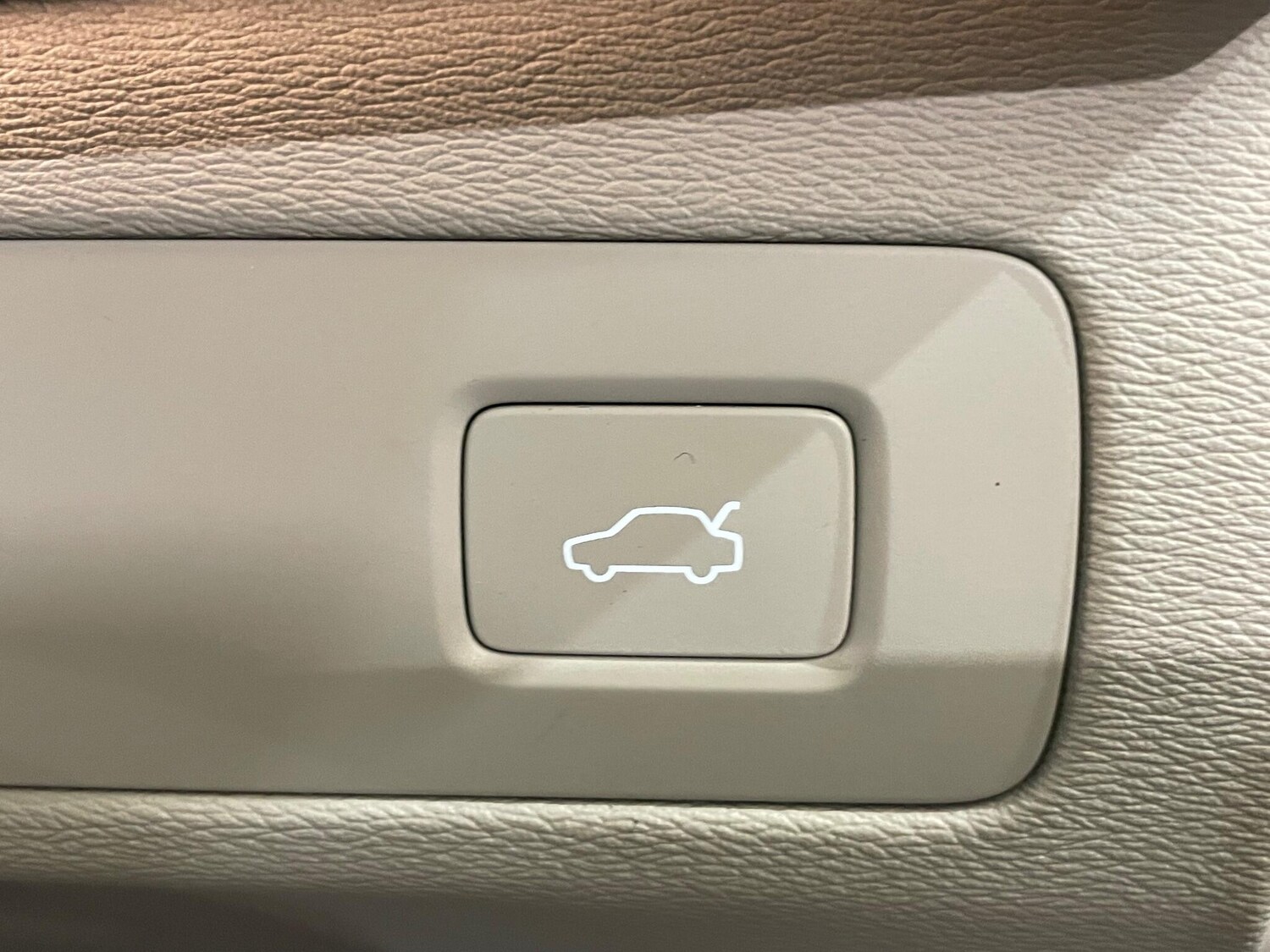 Used Volvo XC90 for sale - 77753139: Photo 33