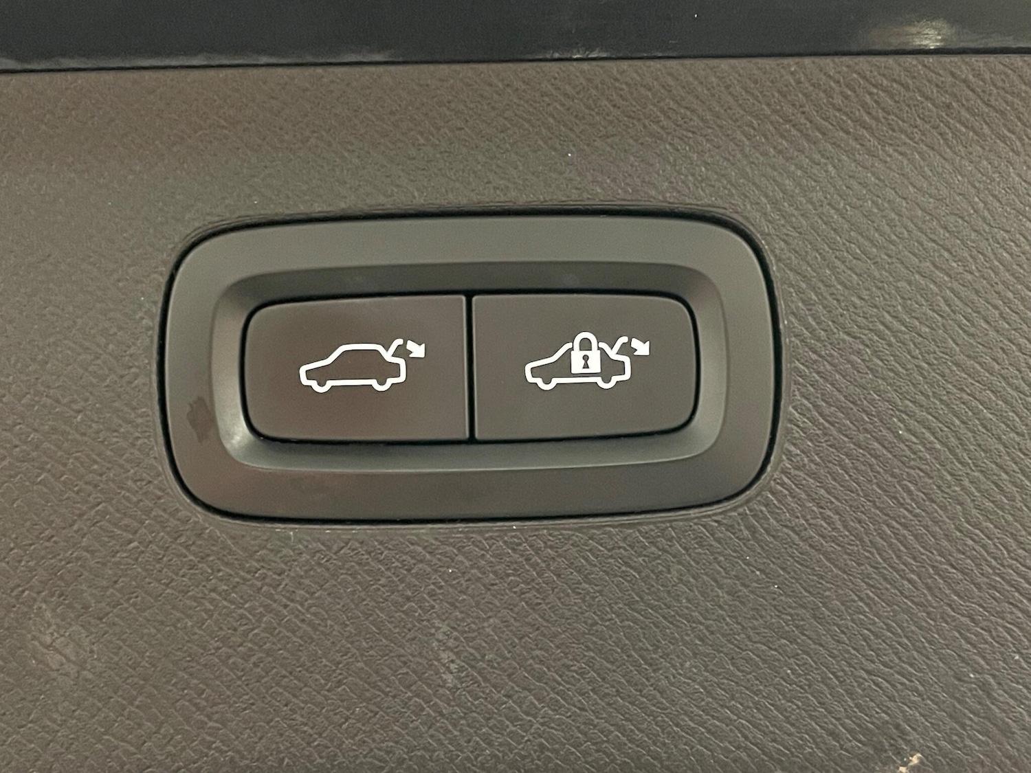 Used Volvo XC90 for sale - 77753139: Photo 38