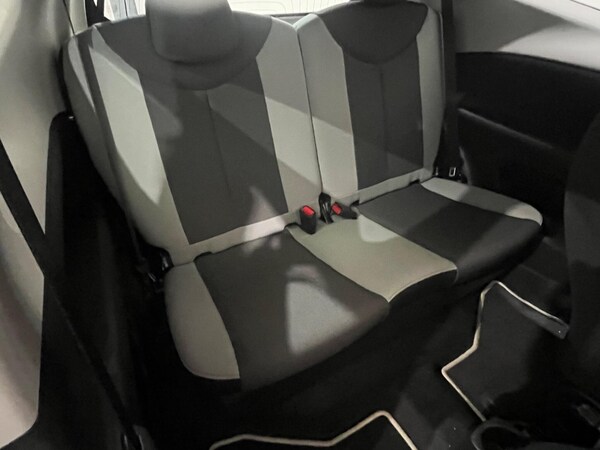 Used Toyota AYGO 2016 for sale - 76239634: Photo 19