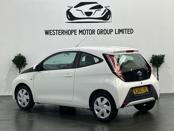 Used Toyota AYGO 2016 for sale - 76239634: Photo 2