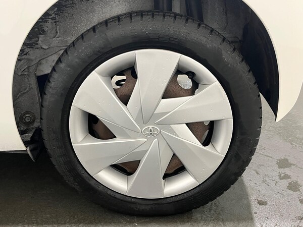 Used Toyota AYGO 2016 for sale - 76239634: Photo 30