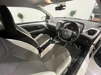 Used Toyota AYGO 2016 for sale - 76239634: Photo 3
