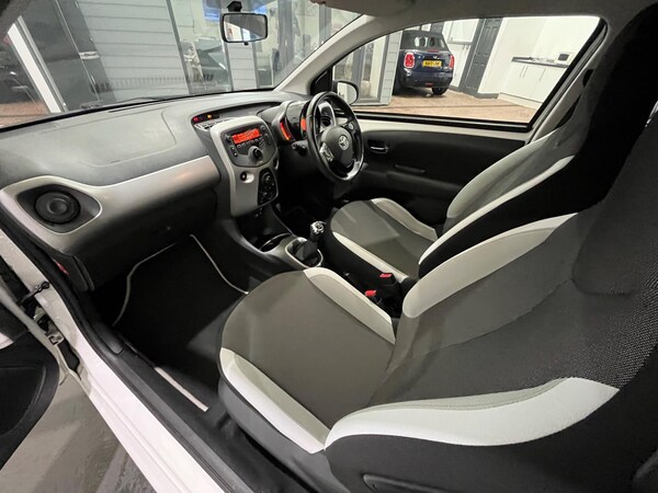 Used Toyota AYGO 2016 for sale - 76239634: Photo 40