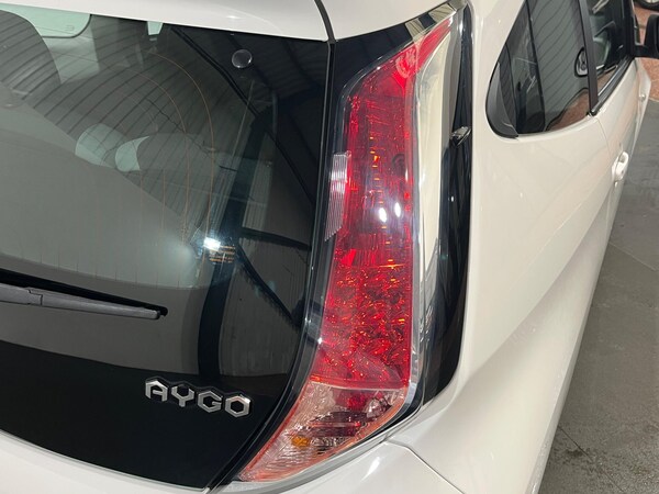 Used Toyota AYGO 2016 for sale - 76239634: Photo 43