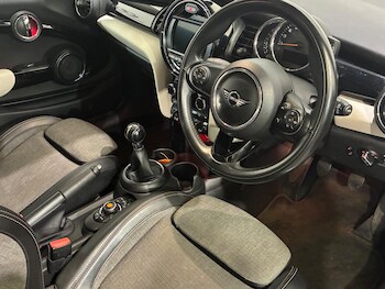 Used MINI Hatch 2018 for sale - 78957725: Photo