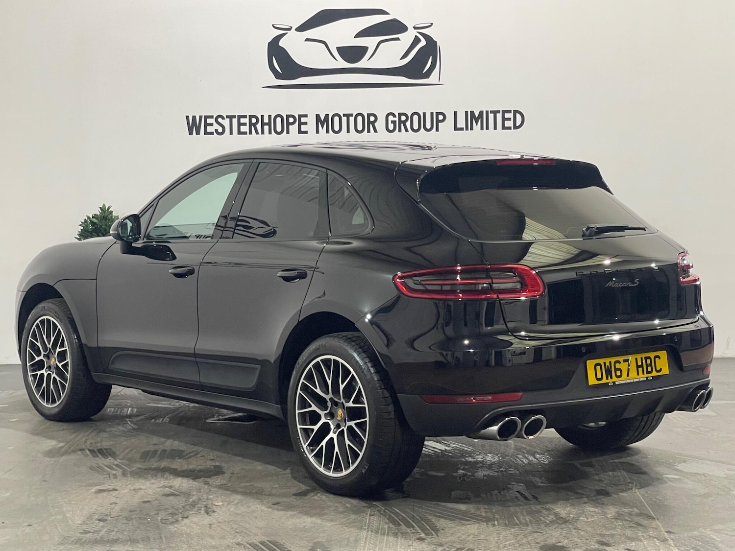 Used Porsche Macan 2017 for sale - 77940224: Photo 2