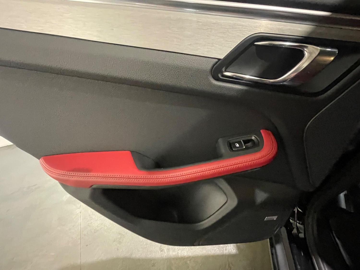 Used Porsche Macan 2017 for sale - 77940224: Photo 42