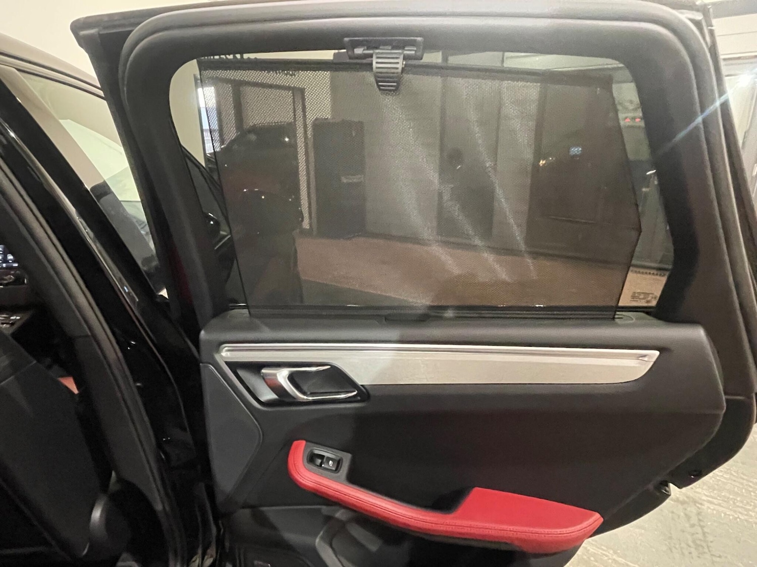 Used Porsche Macan 2017 for sale - 77940224: Photo 44