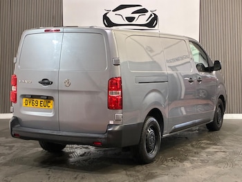Used Vauxhall Vivaro 2019 for sale - 79062622: Photo