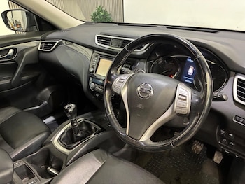 Used Nissan X-Trail 2017 for sale - 79337594: Photo