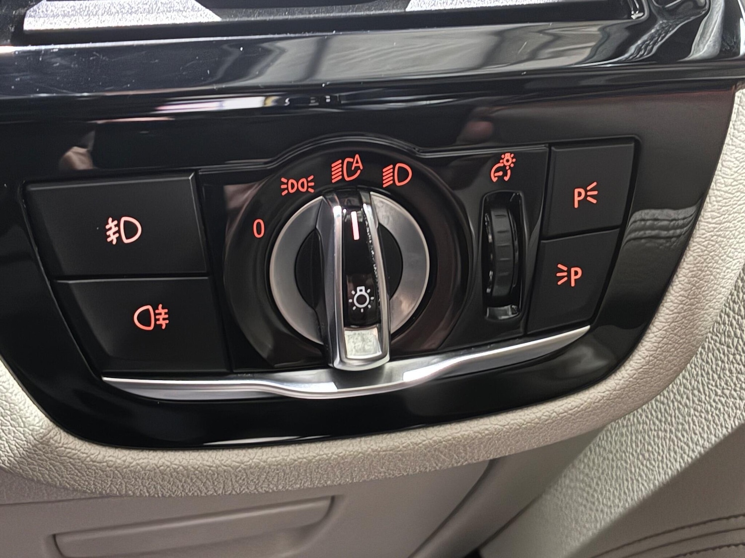 Used BMW 5 Series 2018 for sale - 76771950: Photo 32