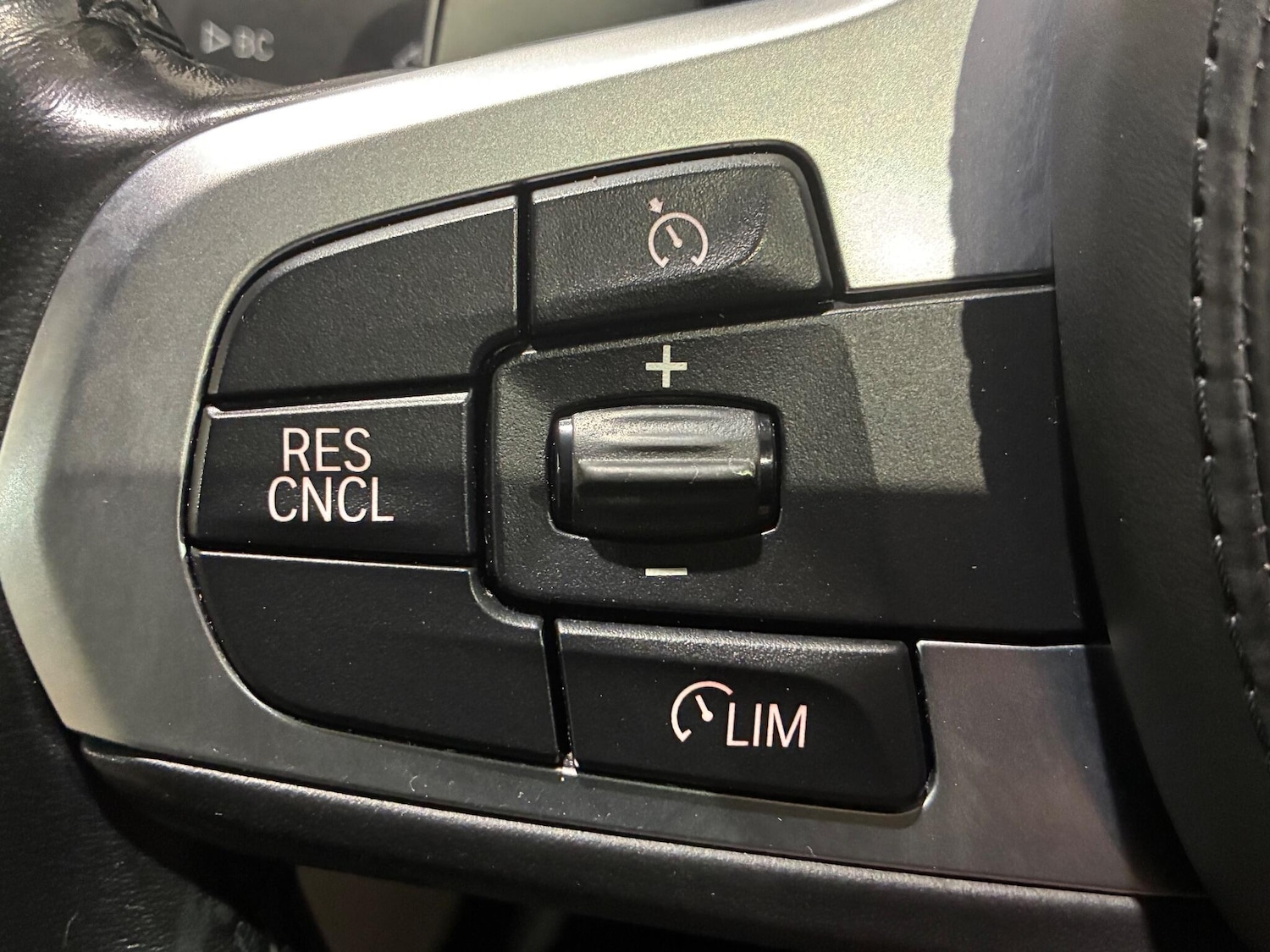 Used BMW 5 Series 2018 for sale - 76771950: Photo 40