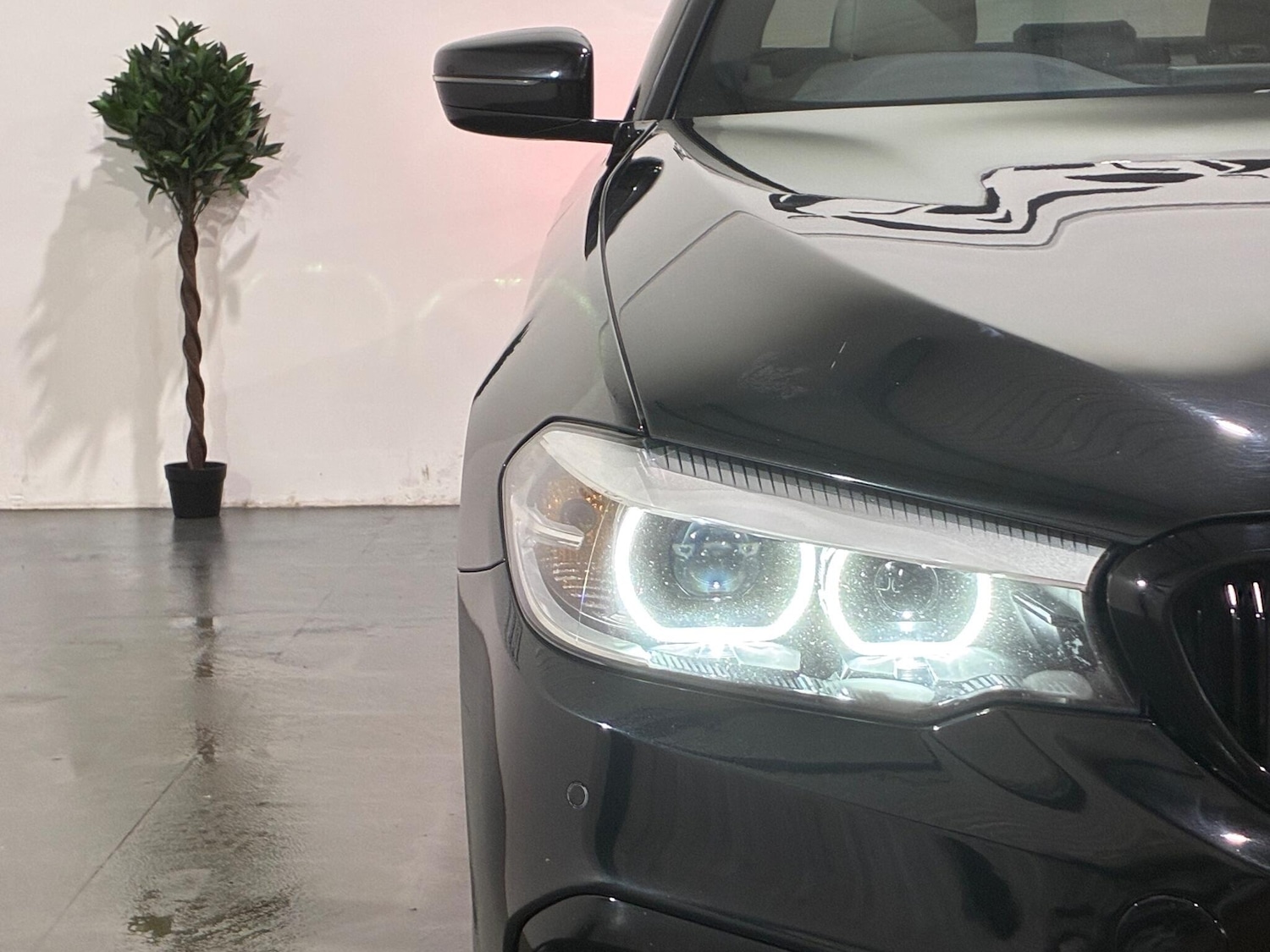 Used BMW 5 Series 2018 for sale - 76771950: Photo 59