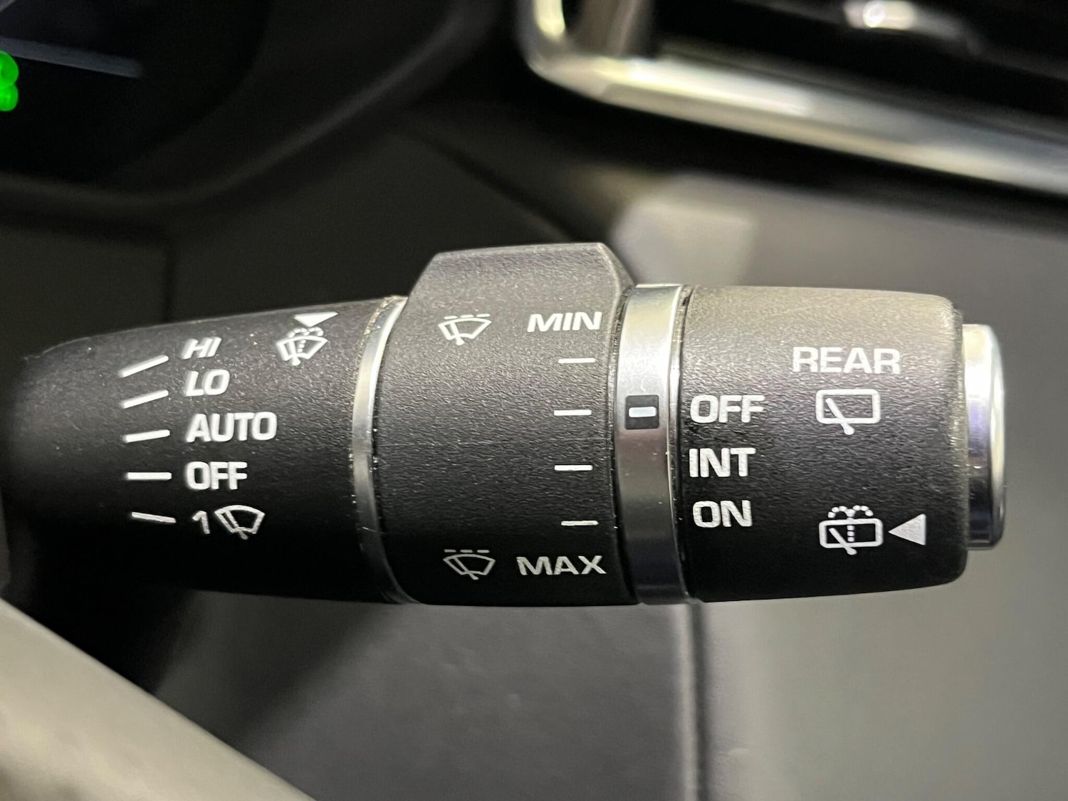 Used Land Rover Range Rover Velar 2018 for sale - 76993057: Photo 25