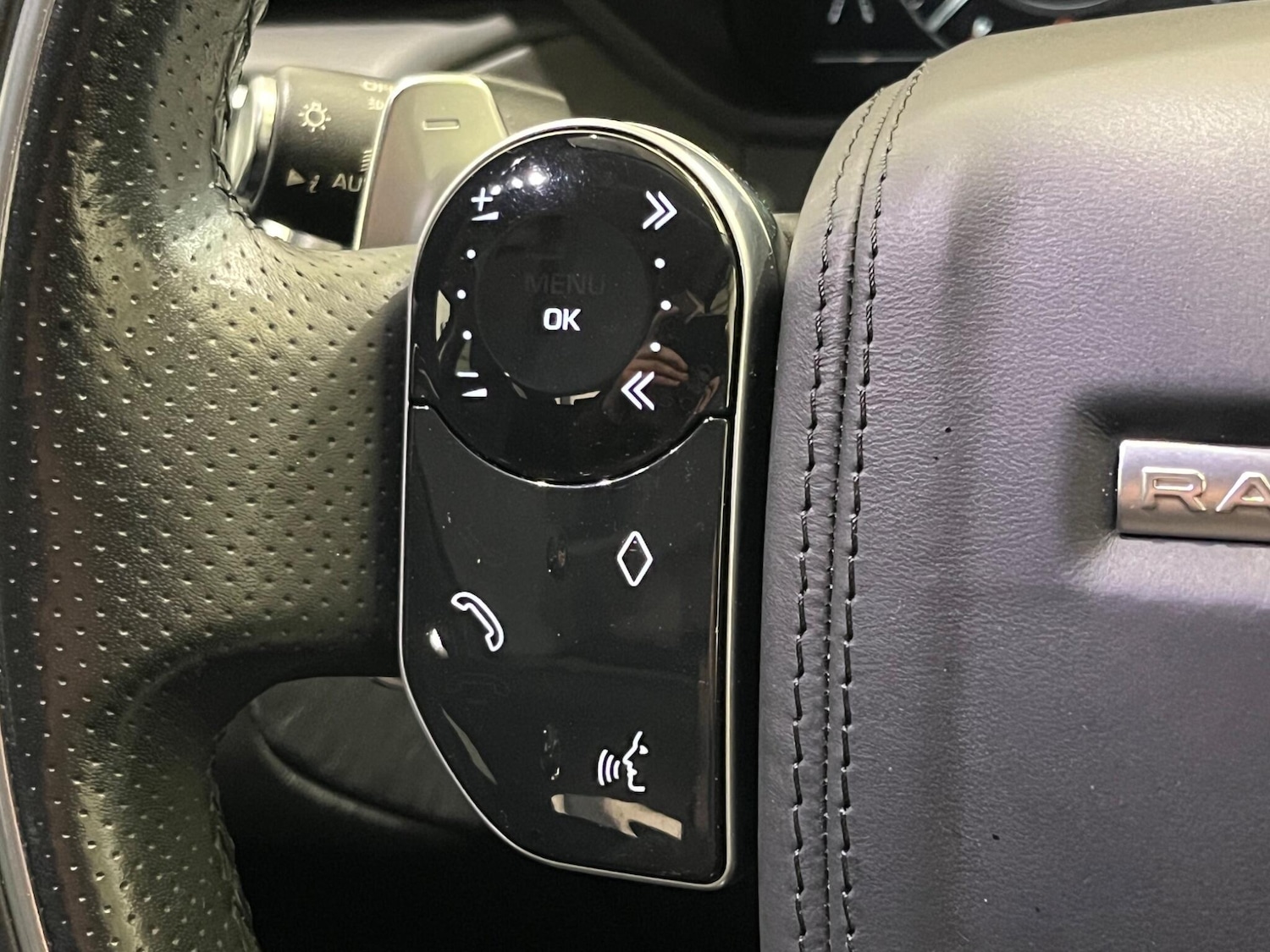 Used Land Rover Range Rover Velar 2018 for sale - 76993057: Photo 28